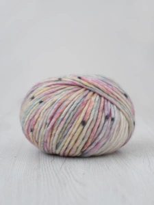 Piuma Marshmallow | Włóczka DHG | 100 % Wełna Merino Extrafine