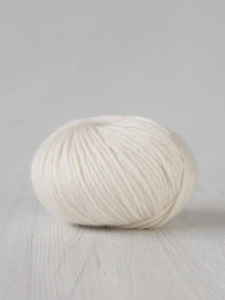 Piuma Natural White | Włóczka DHG | 100 % Wełna Merino Extrafine