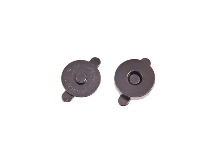 zapiecie-magnetyczne-18-18-mm-1008-czarny-nikiel.jpg